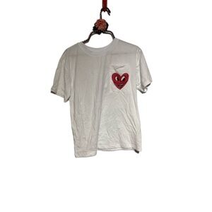🌸🌸5 for $15🌸🌸Smiling heart white t-shirt by Keith herring